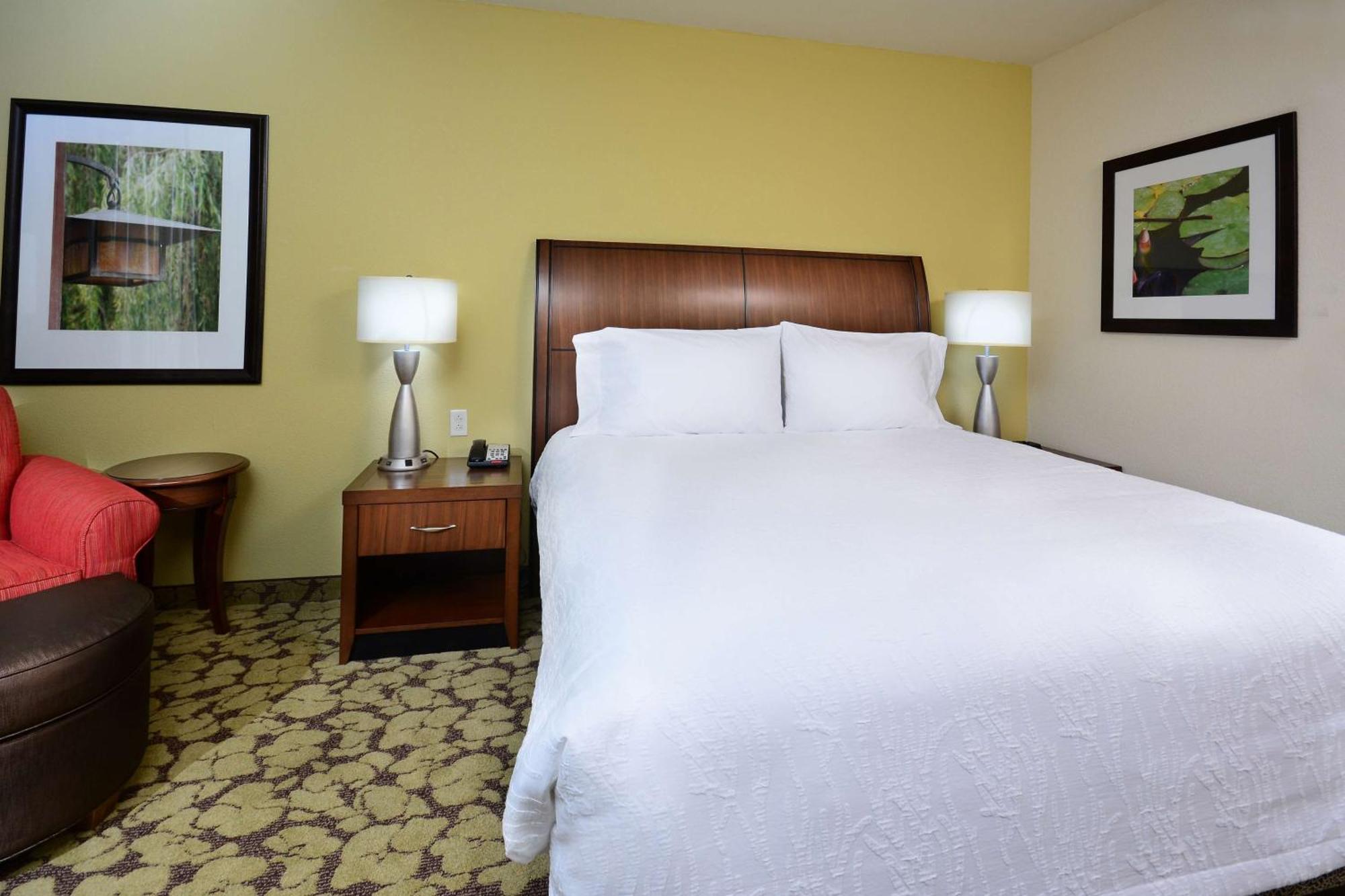 Hotel Hilton Garden Airport